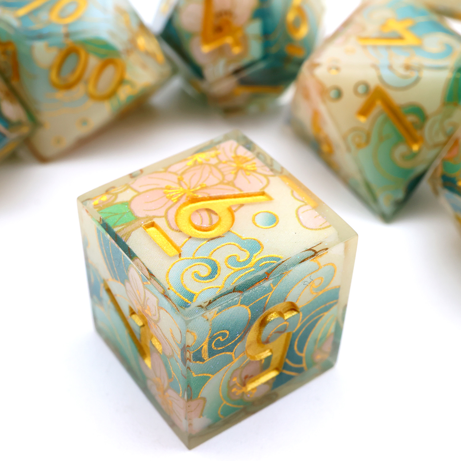 Enchanting DND Dice Set with O - đánh giá và giá Board Game Illustration